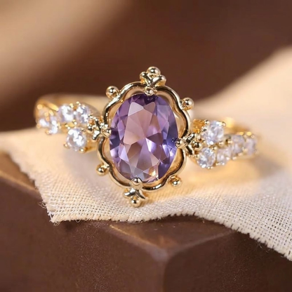 Bague taille princesse en or à améthyste