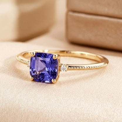 Bague solitaire en or à améthyste