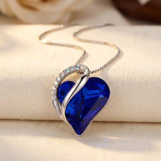 Collier cœur en argent à saphir