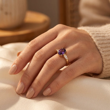 Bague trois pierres en or à améthyste