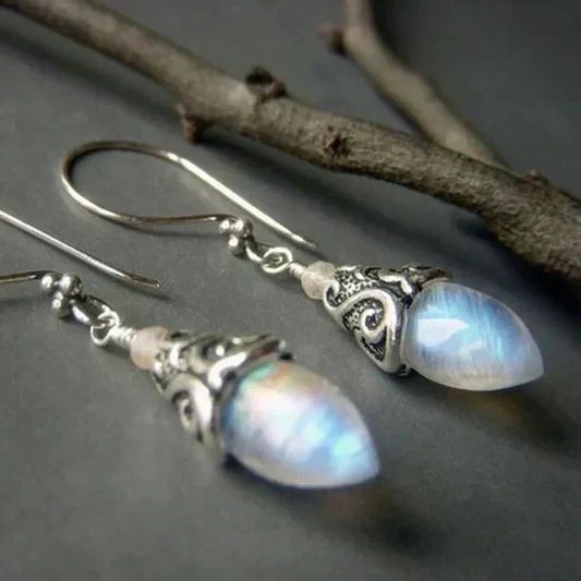Boucles d'oreilles pendantes anciennes à la pierre de lune | Or blanc